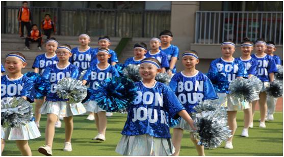 东风路小学的啦啦操,河南省东风路小学啦啦操