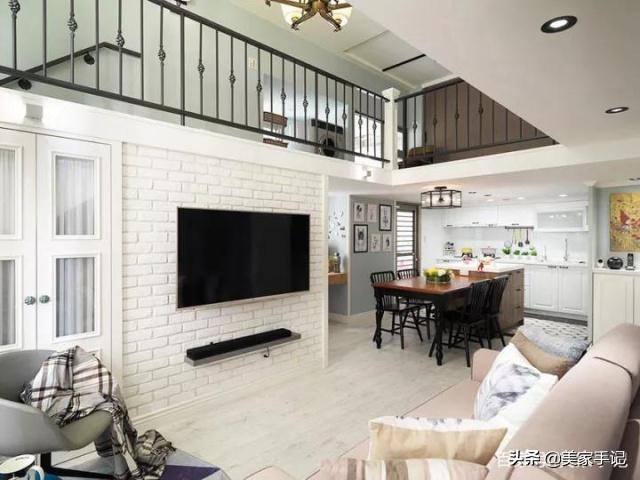 82平的房子装出100平的效果,一进房子就被玄关迷住