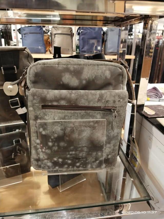 马来西亚百货店发霉,马来西亚商场皮革发霉