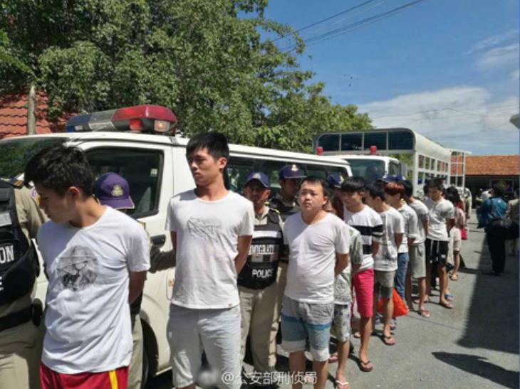 看傻!性感美女秒变胡茬大汉,警方为了劝大家不要裸聊有多努力?