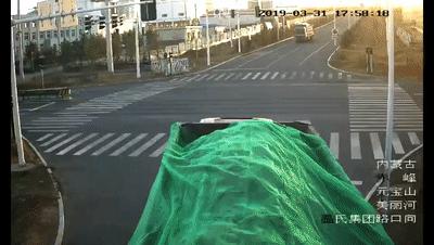 黄灯闪和不闪的区别,黄灯和红灯分不清能考驾照吗