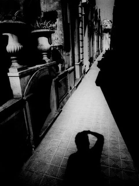 用一本小说讲透时间的秘密,生存的意义,这位作家的格局不止于此