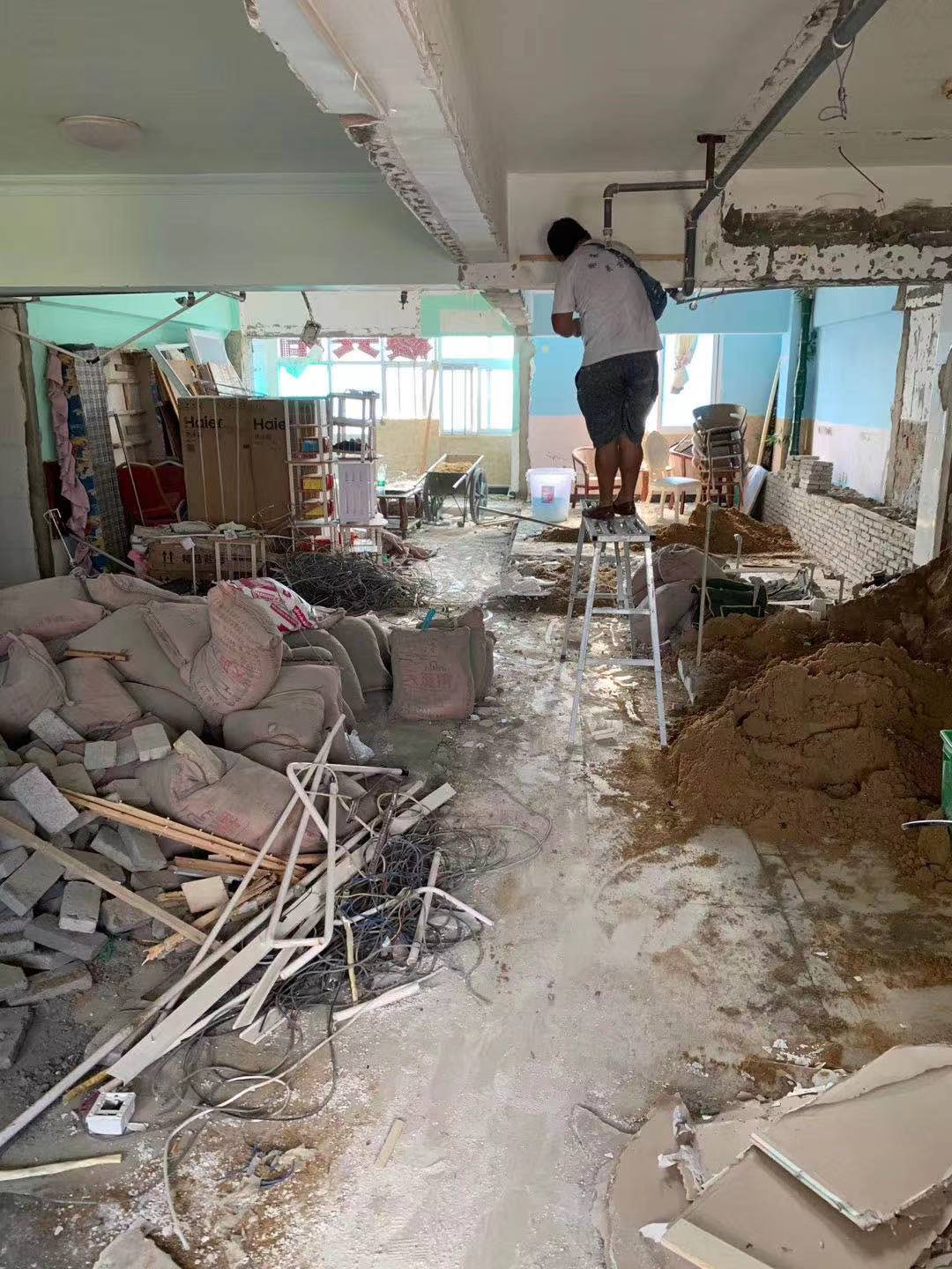 一年一轮回，百万欠款再创业又入坑？