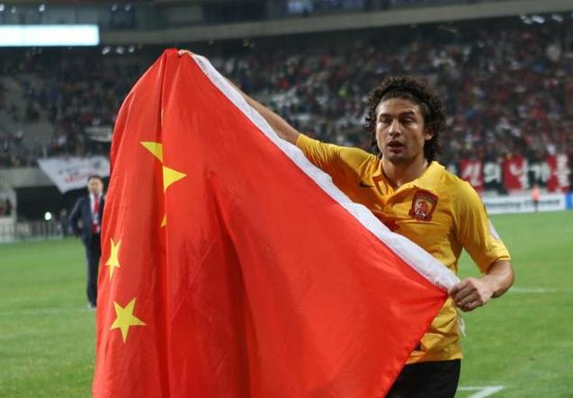 艾克森感动全场,艾克森和球迷互动中文