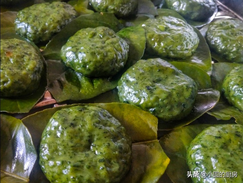 艾叶糯米糍粑简单做法,做艾叶糍粑的全过程
