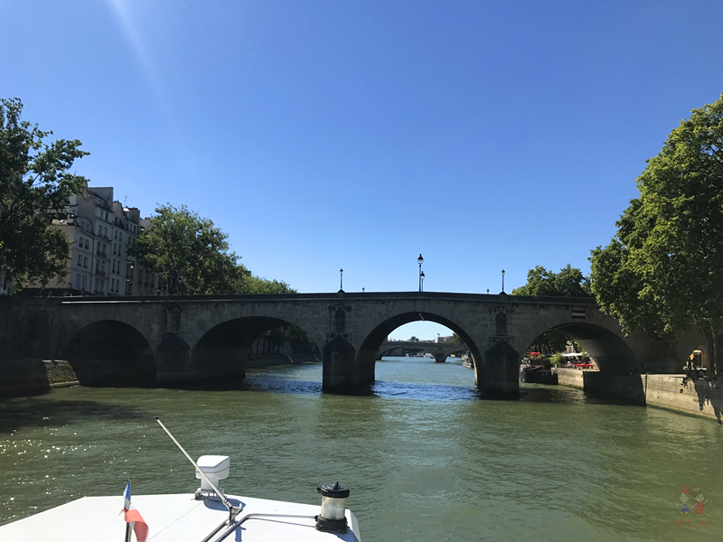 塞纳河左岸和右岸的区别,塞纳河和左岸