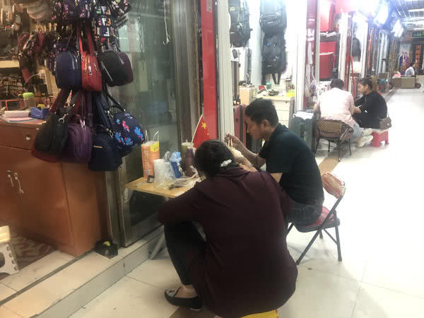 郑州大同路箱包批发,大同路箱包批发市场