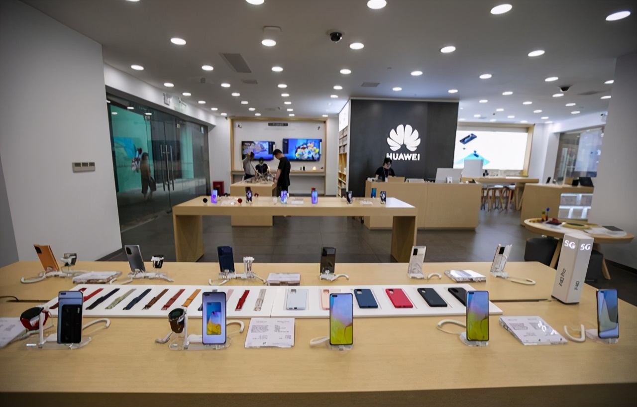 手机店老板说的内幕,手机店老板卖手机一定是原装的吗