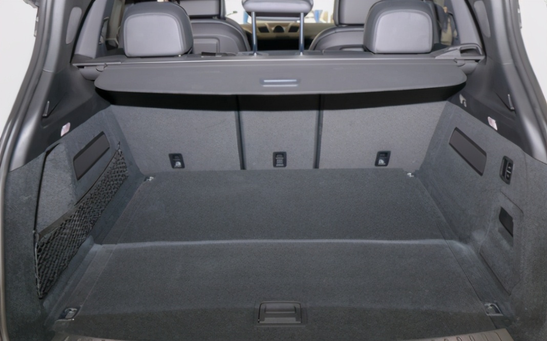 最新款卡宴混动,卡宴混动最新款是哪款