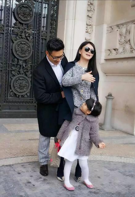 巩俐发福身材肥胖认不出,林志玲巩俐李湘