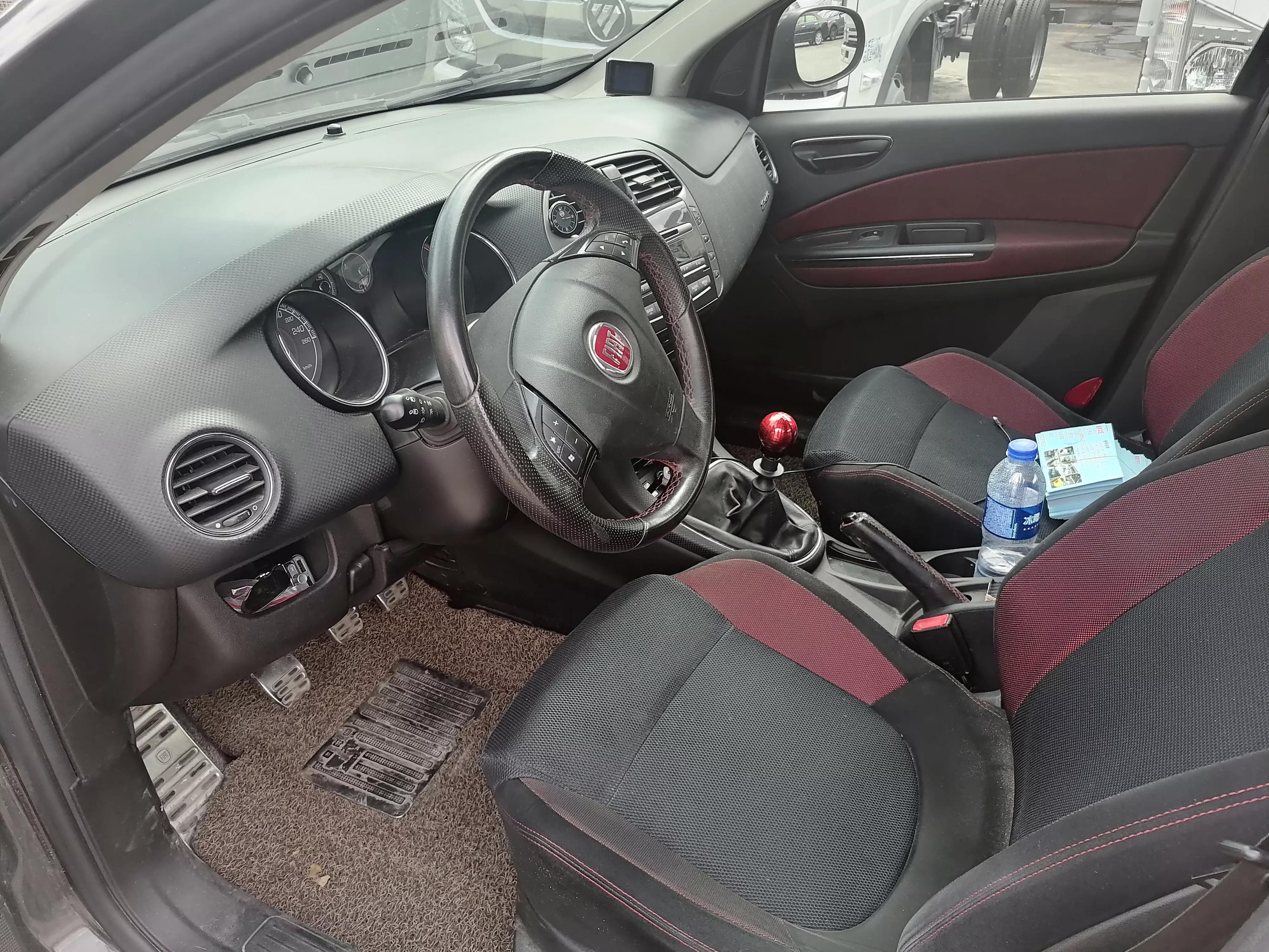 菲亚特博悦16万公里，水箱磨破漏水更换水箱