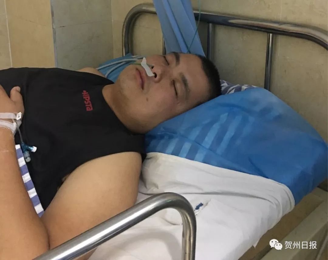 摔成中度脑震荡，醒来依然惦记着贫困户...