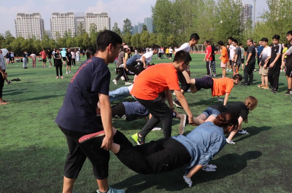 CompetitionofHouses!太精彩,合肥一中加拿大高中学院争霸赛