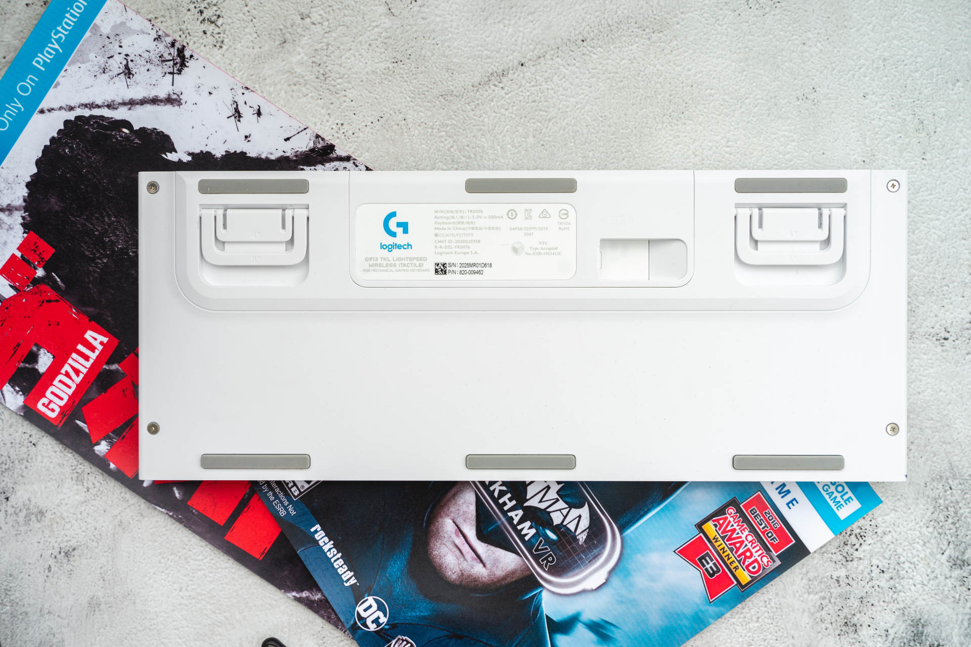 罗技g913tkl键盘轴能换吗,罗技g913tkl键盘是热插拔么