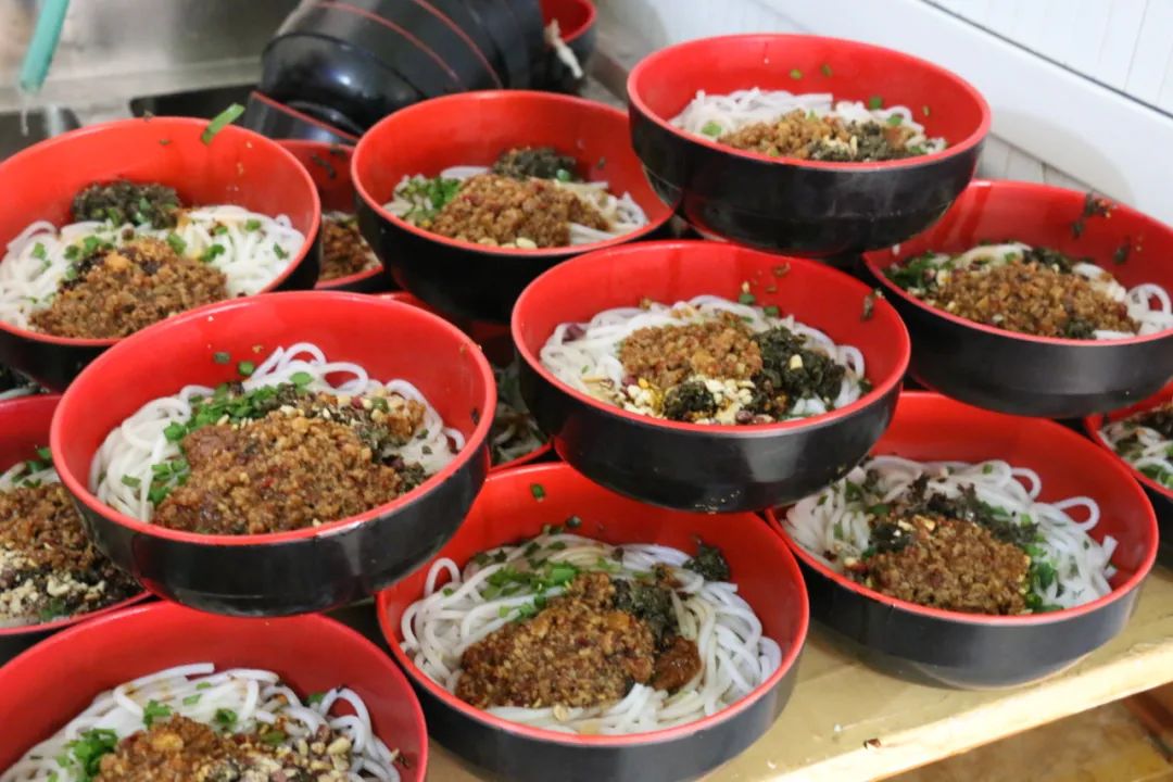 崭新宿舍，超赞食堂，便利设施！在昆二十四中学习与生活超幸福