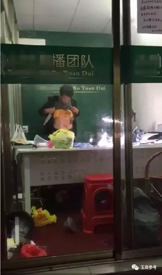 一纸通知引发玉器直播“地震”!主播必须持证上岗,否则清出市场