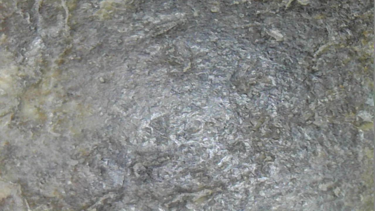 石陨石的熔壳气印特征,石陨石熔融层物理特征