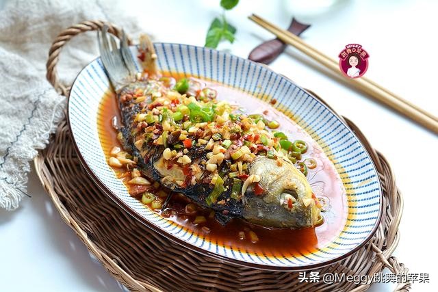 煎鱼技巧不破皮,煎鱼不破皮的小窍门