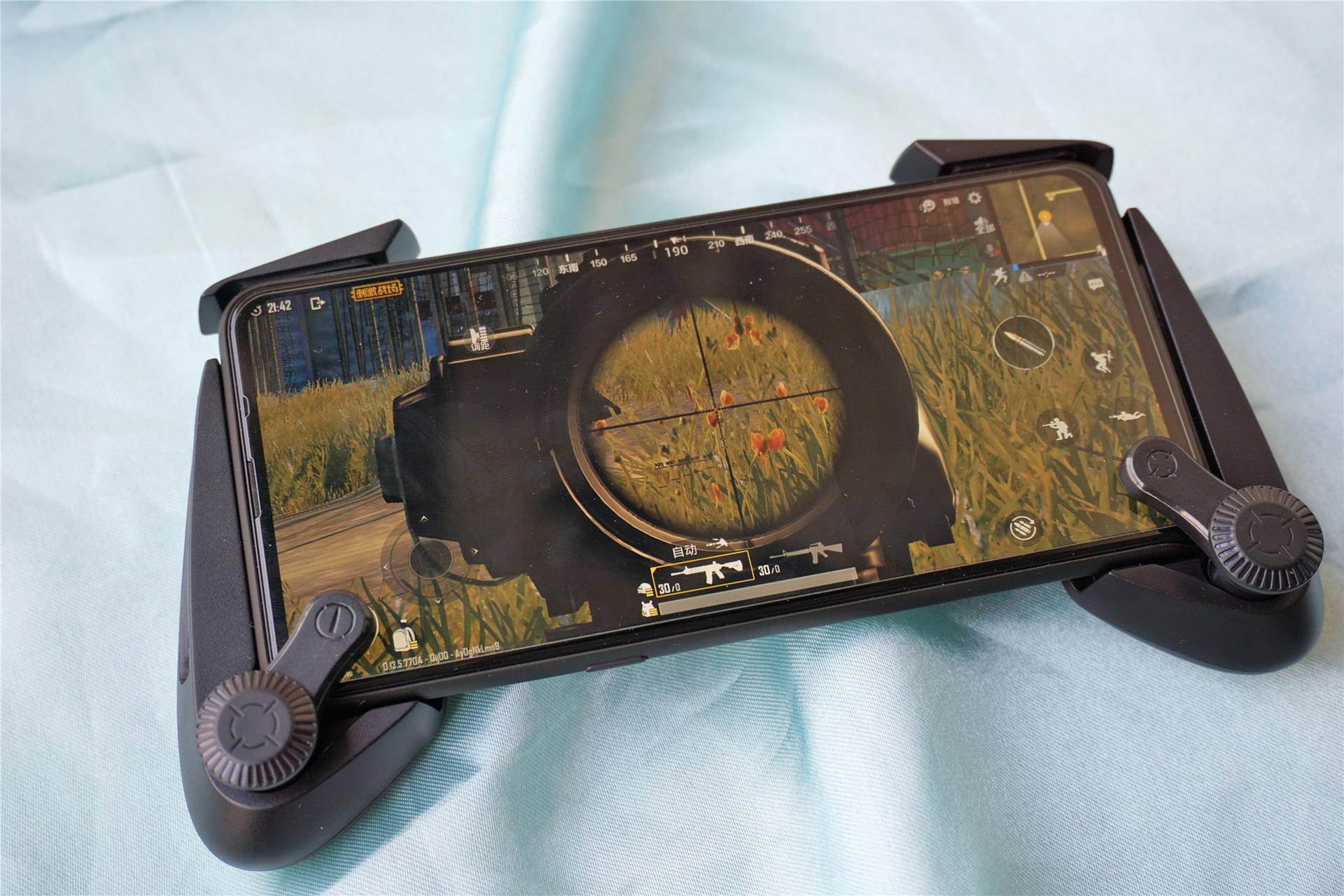 目前吃鸡最好用的手柄,现在吃鸡手柄哪种不封号