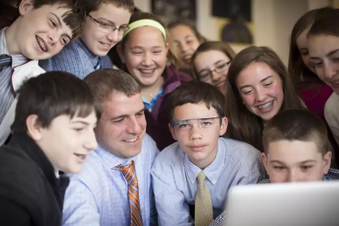 这所毗邻美国常青藤名校的中学,为何备受中国学生推崇?