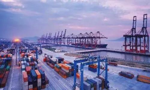 靠期货起家,靠炒股起家的人