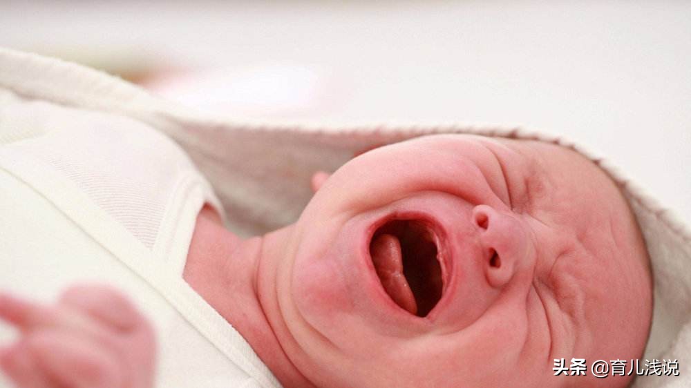 怎么纠正宝宝白天不肯在床上睡觉,宝宝放着睡怎么才能睡得安稳