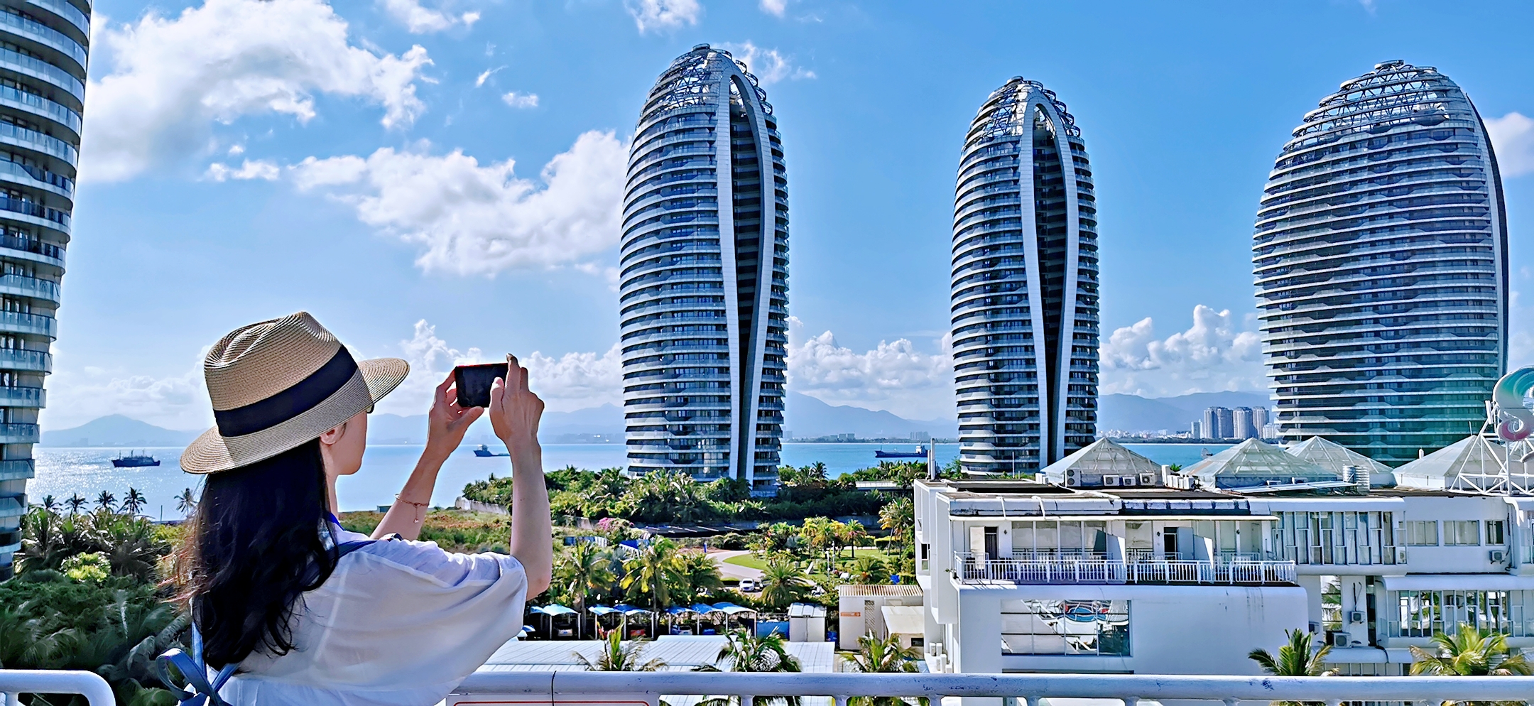 一半是海水一半是蓝天，这就是西沙群岛！我是登岛的第46066人