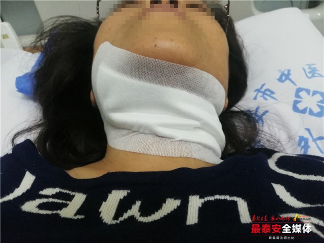 事发*安泰**!女子骑电动被风筝线割伤,割喉伤处缝补30多针