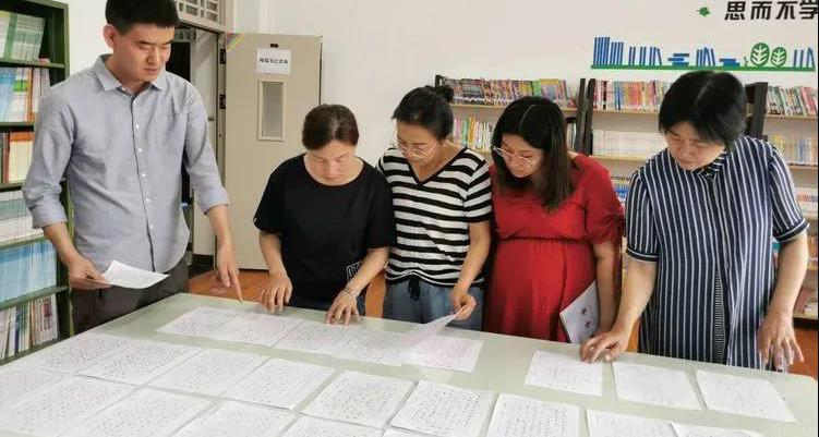 咸阳彩虹小学招生报名现场,咸阳彩虹美博学校是一所什么学校