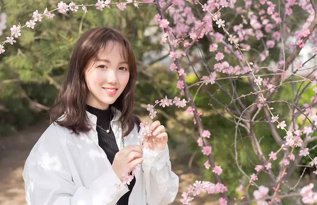 如何给女朋友拍照技术教学,怎么给女朋友拍照动作