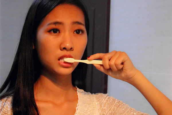 如果一辈子不洗头会怎么样,如果一辈子不洗牙会怎样