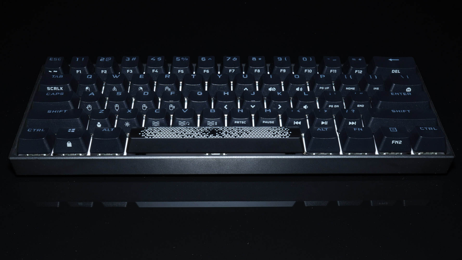 海盗船k95老款机械键盘功能,机械键盘海盗船k65怎么样