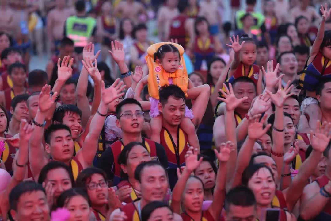 「福利」6月29日吴克群空降奥帕拉拉水公园，领衔开启夜场——星光水派对，文末开抢百名明星见面机会