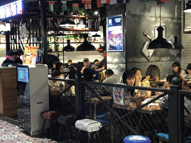 火爆全国的“焖锅部落”竟只靠这一碗神秘的调料，一年赚120万元