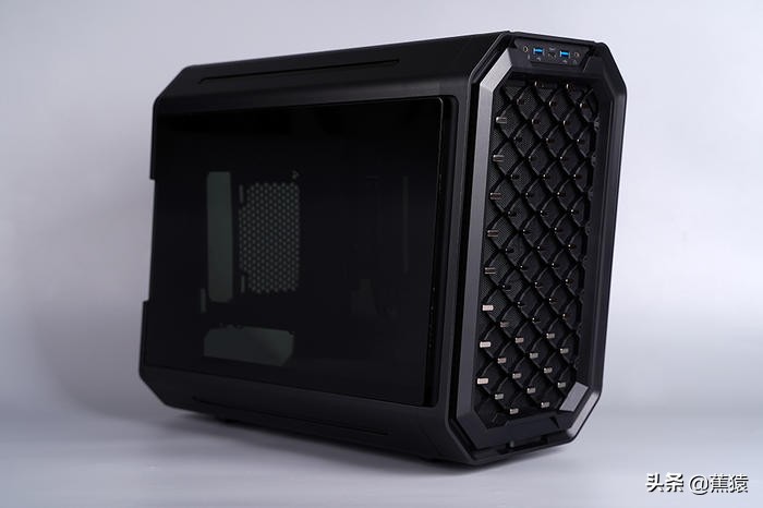 安钛克CUBEDRAK装机展示，11700+ROGB560-G+3080TI