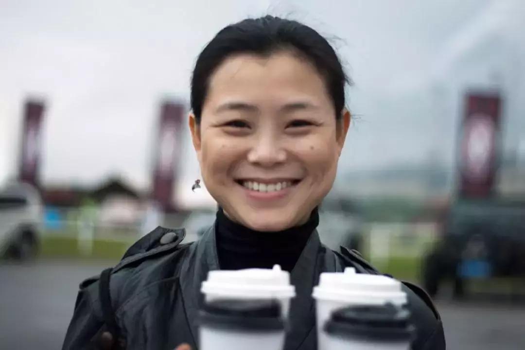 一个整天不正经的人,一个不正经的年轻人