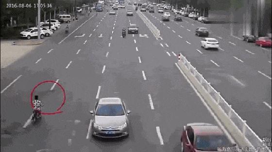 徐州上百万人骑电动车,戴头盔的不足两成!理由千奇百怪