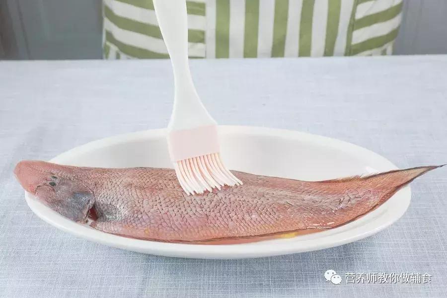 大部分人给宝宝吃的却是假货,这种鱼肉嫩无刺,益智补脑