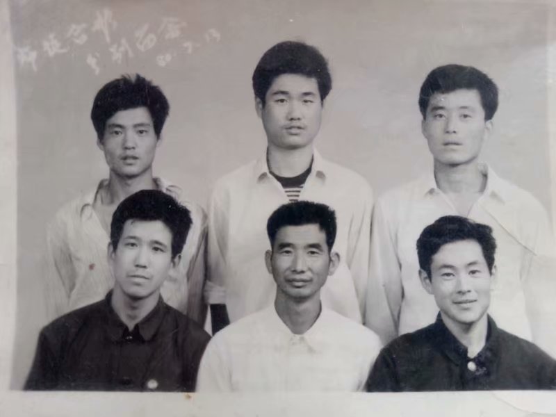 往事回忆拜师学徒-师傅德高艺精湛、情深厚意铭心间