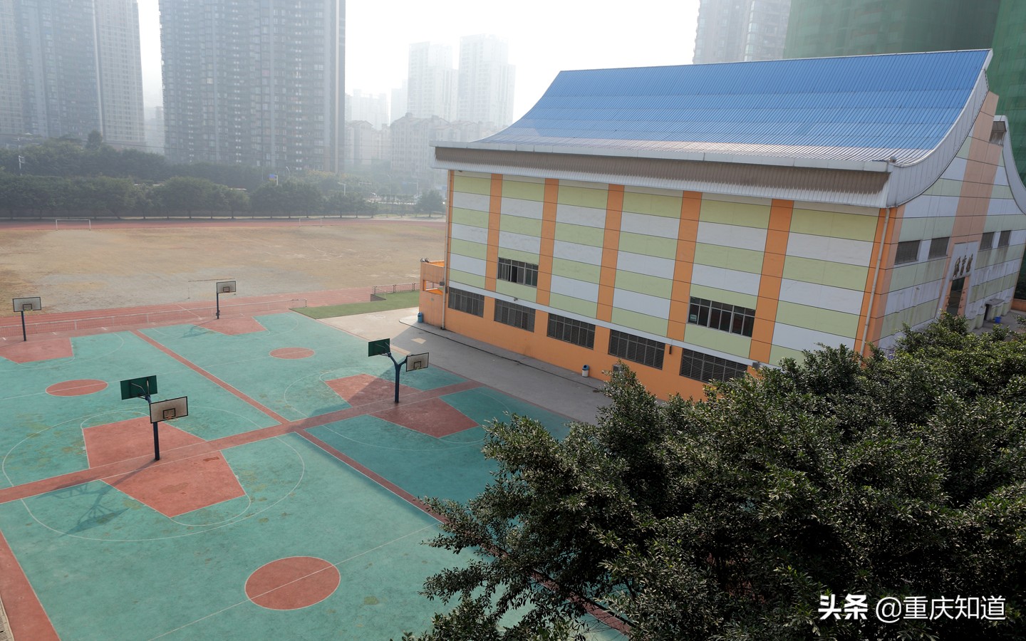 重庆中小学名校,重庆南坪中学谁的学校