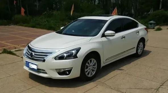 时速70车抖得厉害,车速70抖动过了80就不抖了