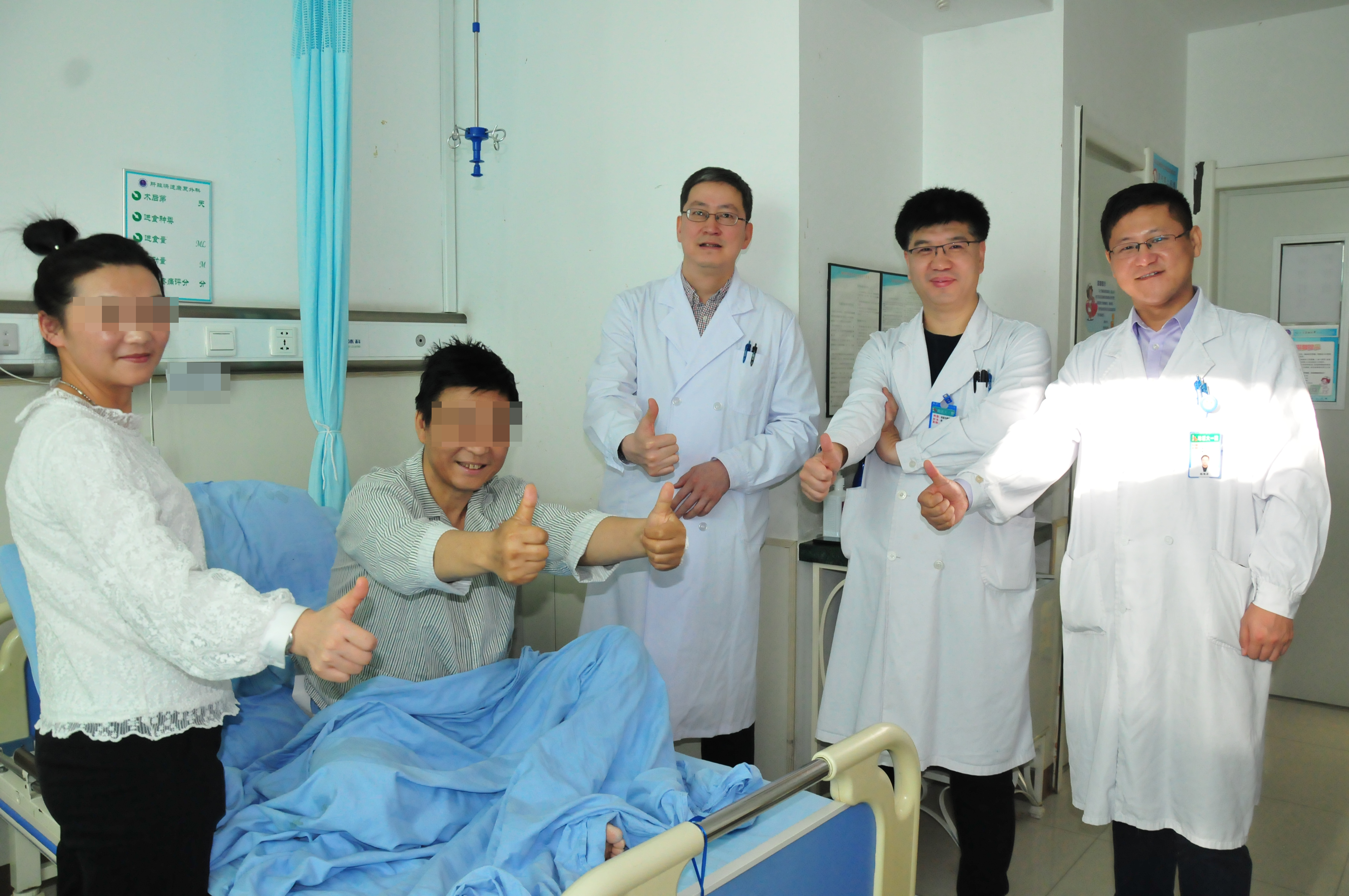 哈医大一院两周内成功完成两例肝移植“换肝”手术：攀登普外科“珠峰”，让生命延续
