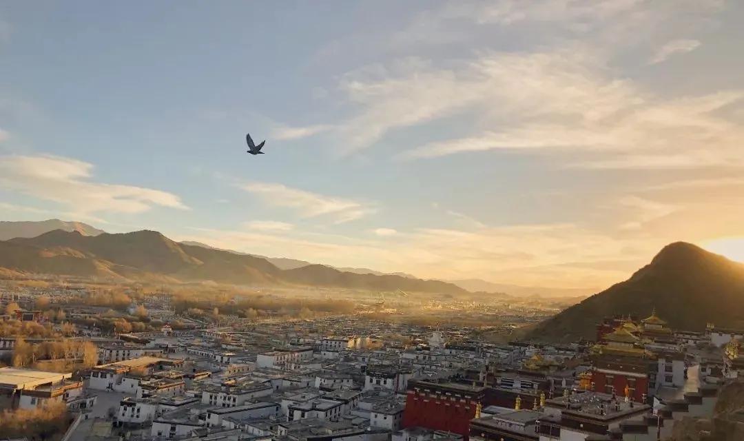 日喀则一座宝藏之城,日喀则日光之城