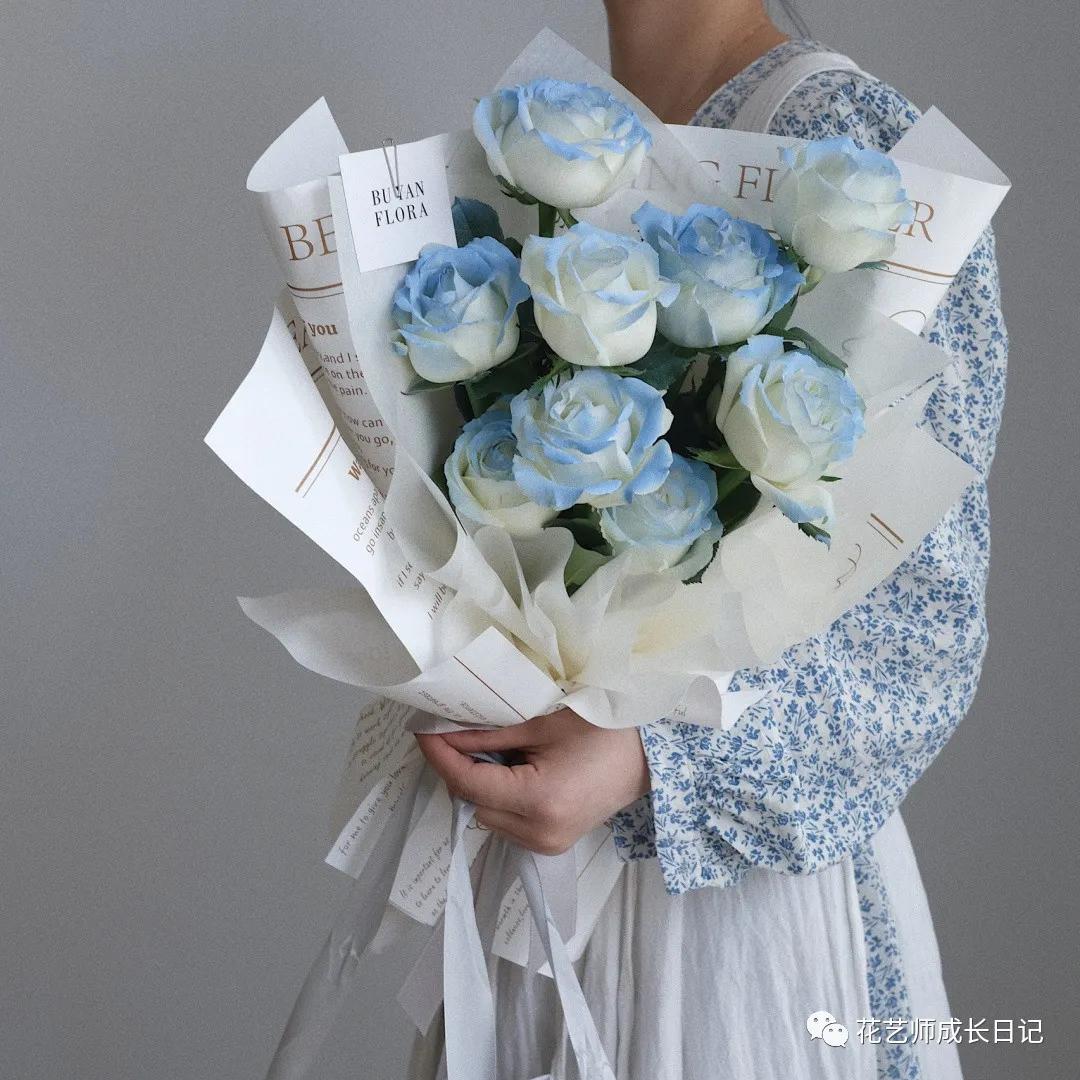 节日特辑vol.3|520碎冰蓝玫瑰花束，再来一波