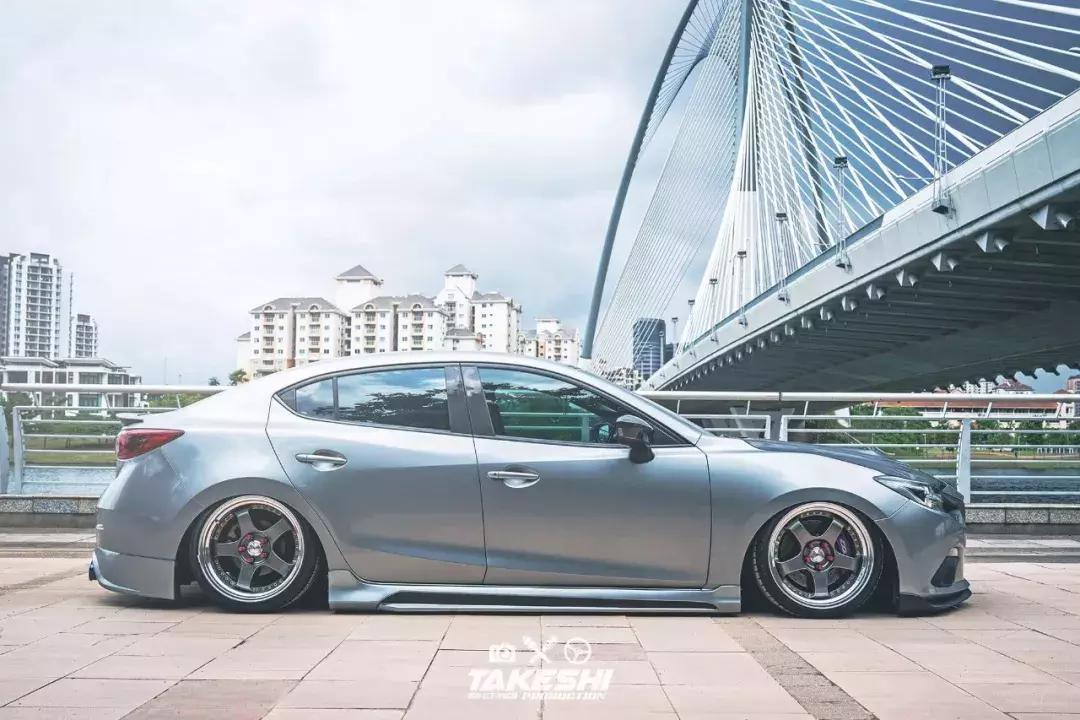 马自达3axela昂克赛拉摩登上市,马自达3axela昂克赛拉参数