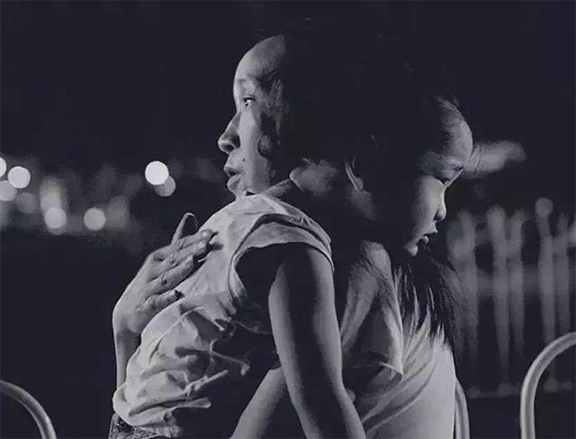 五环外的北京：通勤成难题、孩子的教育难，重压之下的焦虑