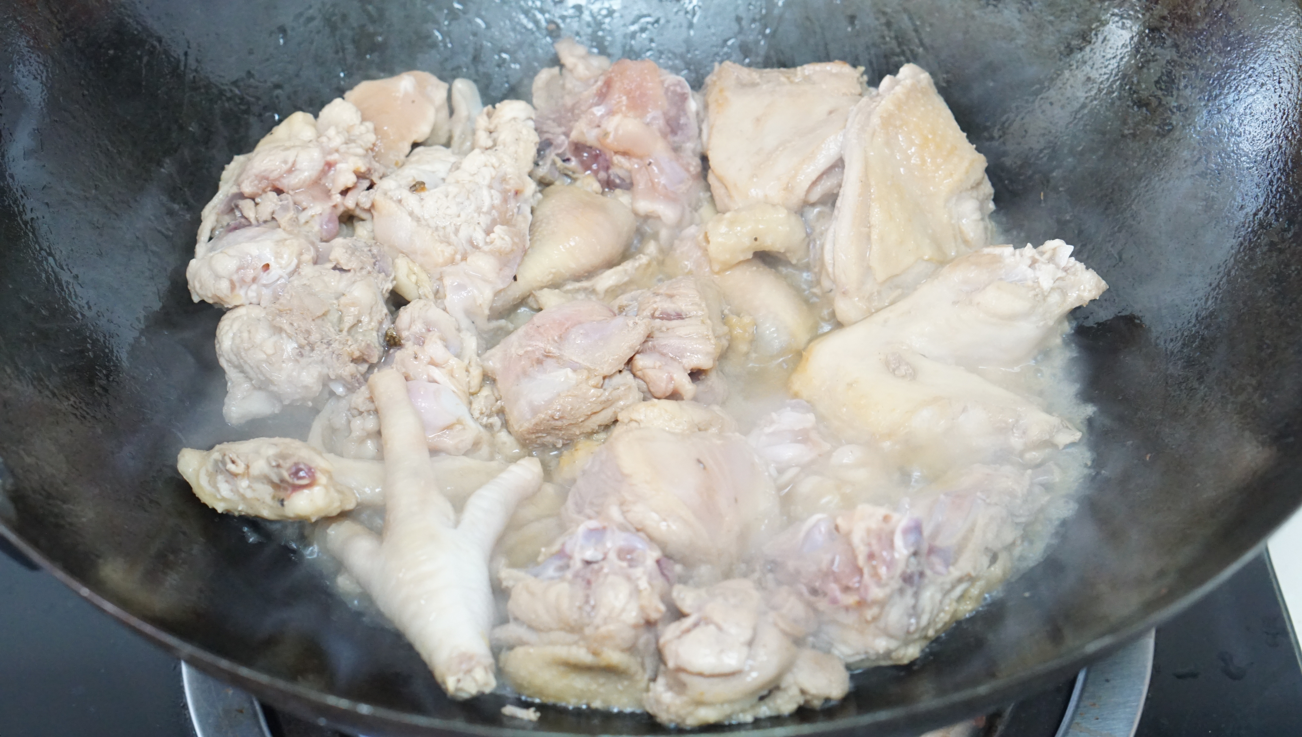 火遍大学城的重庆鸡公煲,全国连锁的重庆鸡公煲