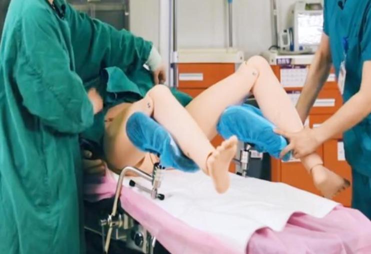 女生报考专科专业就业前景排名,女生读专科选什么专业更好