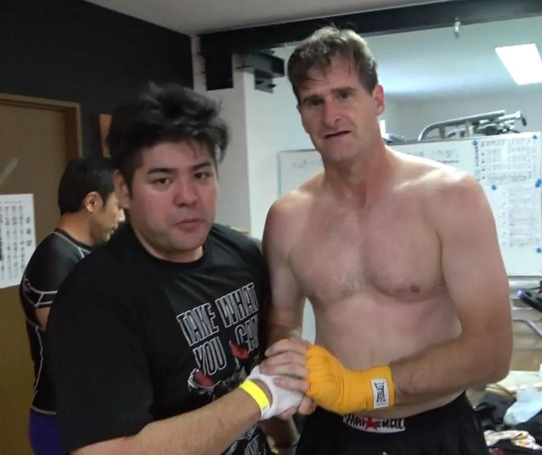 肥胖时期的彭于晏怎么减肥的,肥宅减肥成功变男神