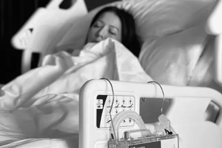 知名女星在日本摔断5根肋骨,日本女星医院摔倒死亡